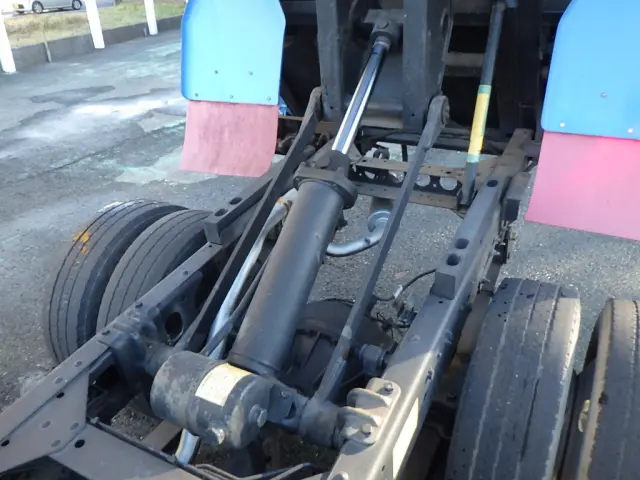 いすゞ エルフ KR-NKR81ED(2WD)の写真11