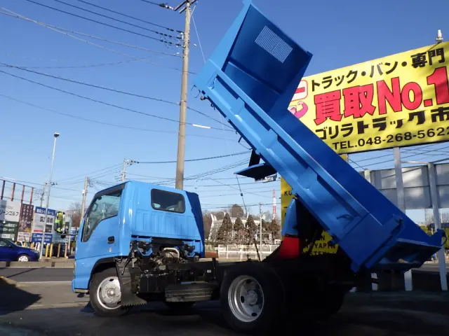 いすゞ エルフ KR-NKR81ED(2WD)の写真22