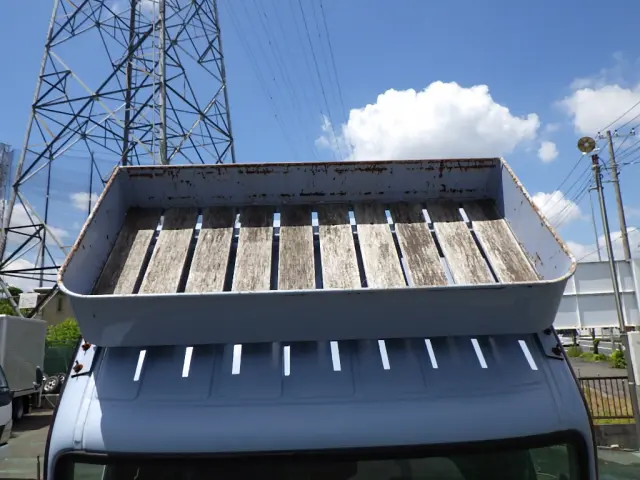 三菱 キャンター TPG-FBA50(2WD)の写真9