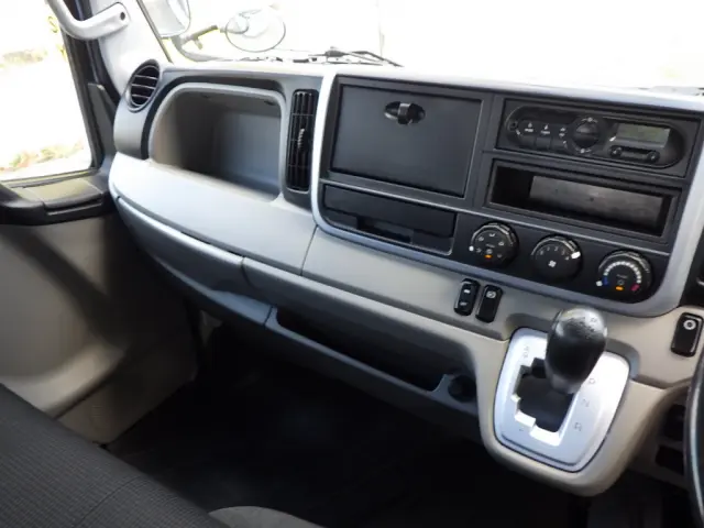 三菱 キャンター TPG-FBA50(2WD)の写真17