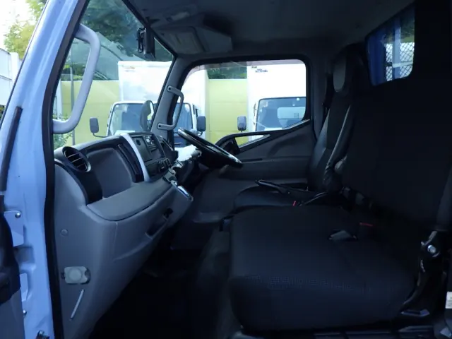 三菱 キャンター TPG-FBA50(2WD)の写真26