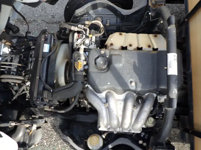三菱 キャンター KK-FE72CE(2WD)の写真32