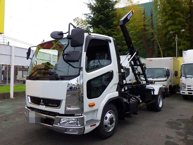 三菱 ファイター 2KG-FK72Fの写真1