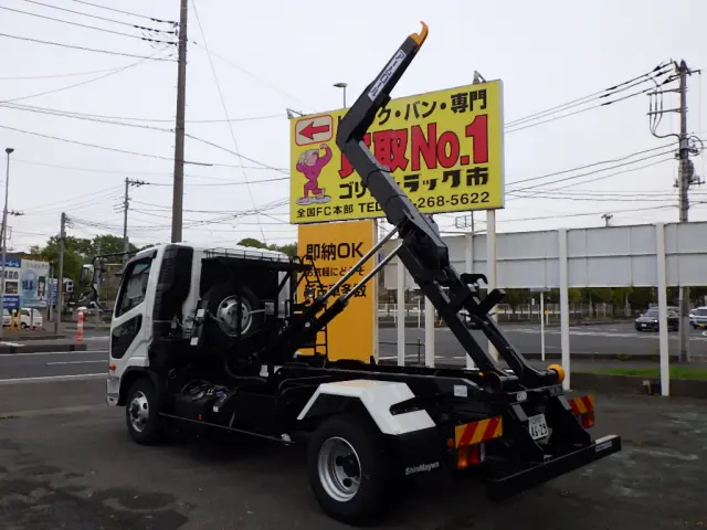 三菱 ファイター 2KG-FK72Fの写真4