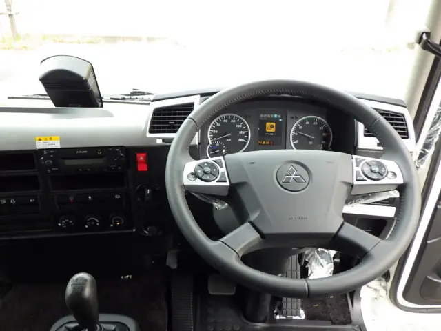 三菱 ファイター 2KG-FK72Fの写真18