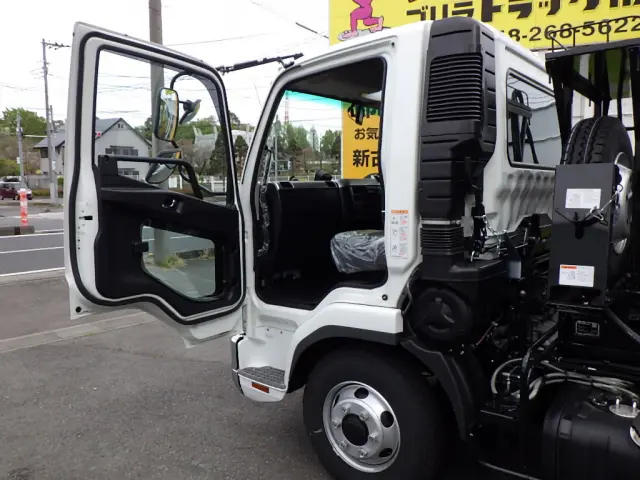 三菱 ファイター 2KG-FK72Fの写真22