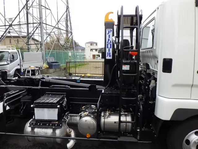 三菱 ファイター 2KG-FK72Fの写真28