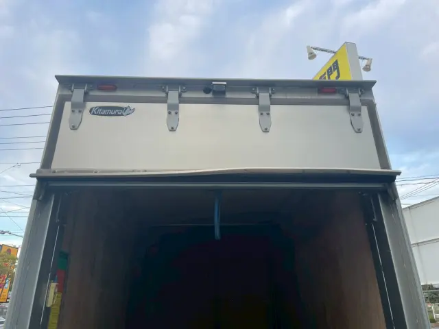 雨受け曲がり有、開閉支障無|トヨタ トヨエース TKG-XZC605(2WD)の写真9