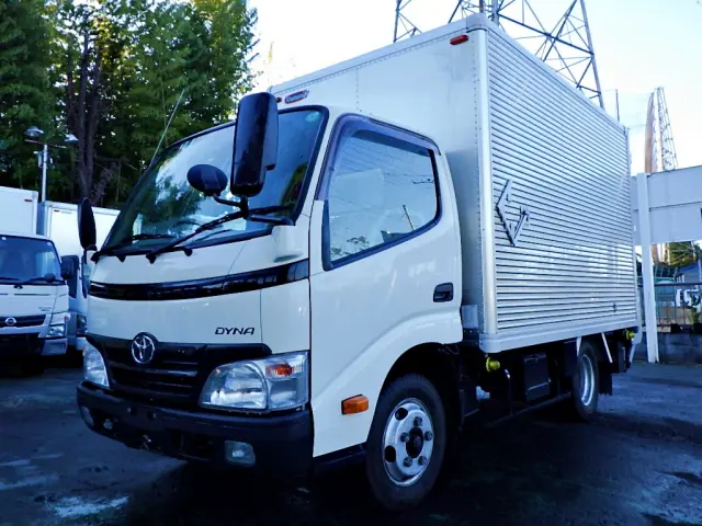 トヨタ ダイナ BDG-XZU504(2WD)の写真1