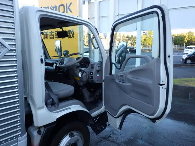 トヨタ ダイナ BDG-XZU504(2WD)の写真25