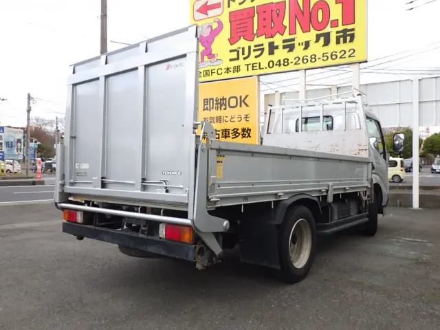 トヨタ トヨエース BDG-XZU334(2WD)の写真2