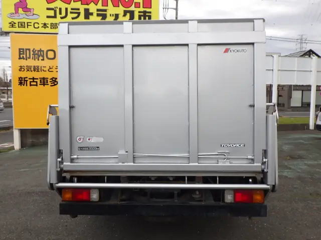 トヨタ トヨエース BDG-XZU334(2WD)の写真10