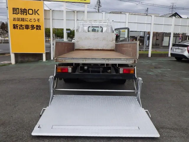 トヨタ トヨエース BDG-XZU334(2WD)の写真11
