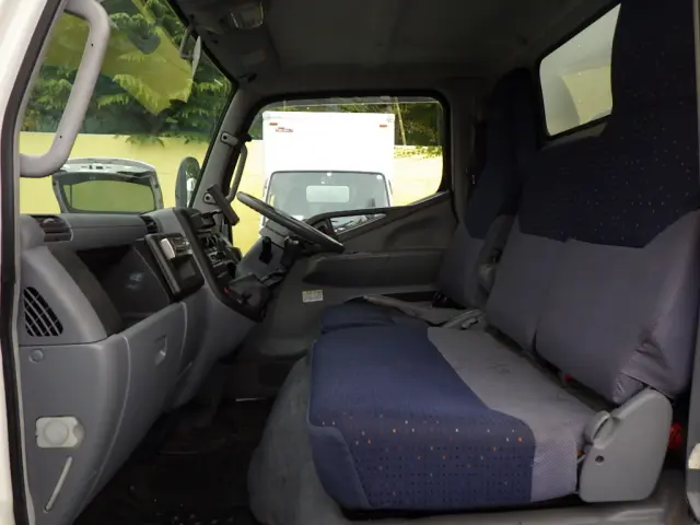 三菱 キャンター PA-FE73DCX(2WD)の写真26