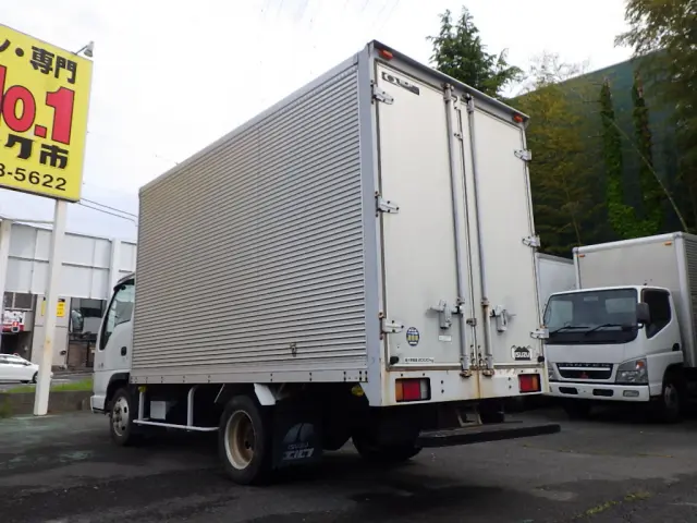 いすゞ エルフ KR-NKR81GAV(2WD)の写真4