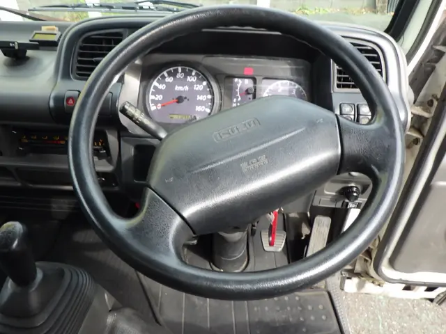 いすゞ エルフ KR-NKR81GAV(2WD)の写真17