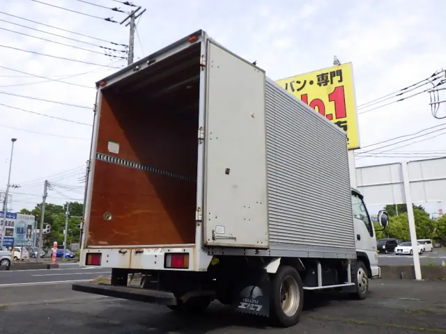 いすゞ エルフ KR-NKR81GAV(2WD)の写真20