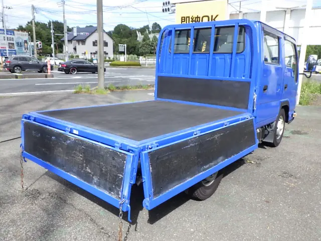 いすゞ エルフ TPG-NHR85A(2WD)の写真6