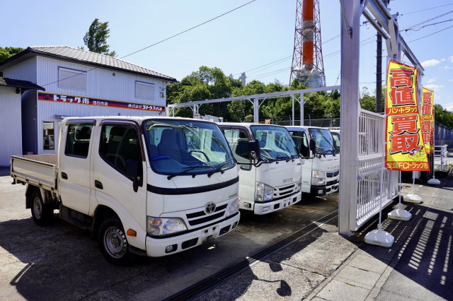 トラック市 ㈱ゴトウスバルからのお知らせ | ＝オススメ＝日産アトラス 平ボディー ２WD 幌ウイング式 1.5ｔ積載【CBF-SQ1F24】